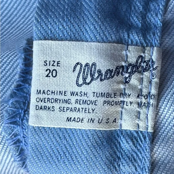 ✨Light blue vintage Wrangler flare jeans with a relaxed fit✨ - Picture 3 of 6